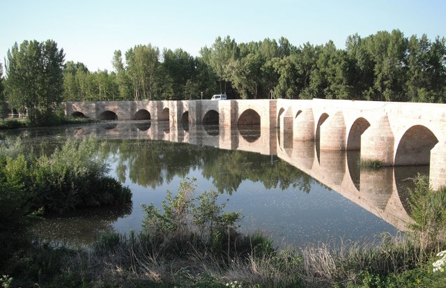 Puente de Torquemada - Destino Castilla y León