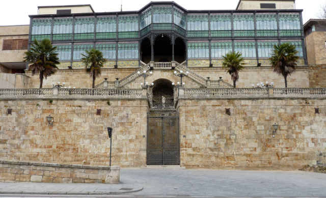 Fachada exterior sur al Museo Casa Lis - Imagen de In ArQadia