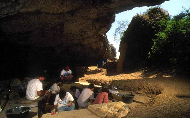 Entrada a la Cueva Mirador, otra zona del yacimento - Imagen de Atapuerca.Tv