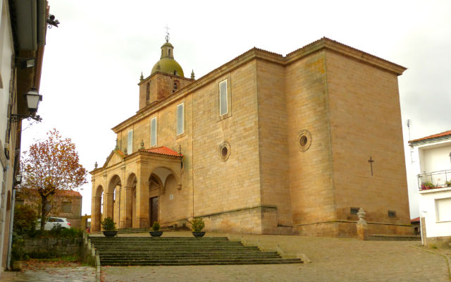 Iglesia de la Asunción de Lumbrales - Destino Castilla y León