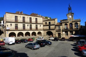 Vistas de la plaza mayor de Fermoselle