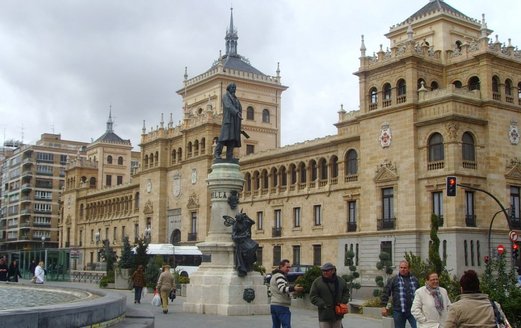 Plaza de Zorrilla de Valladolid - Destino Castilla y León