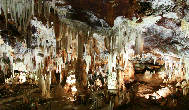 Cuevas visitables en Castilla y León - Cueva del Águila