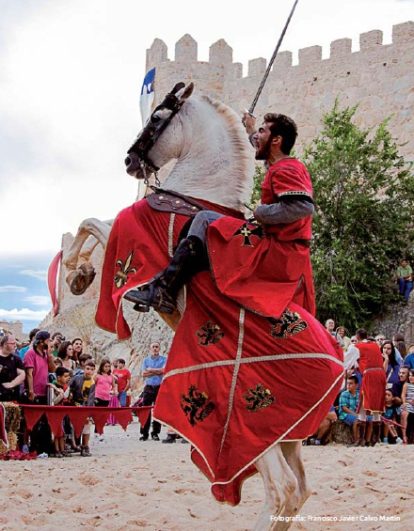 Caballero a caballo AvilaMedieval 2015 - Destino Castilla y León
