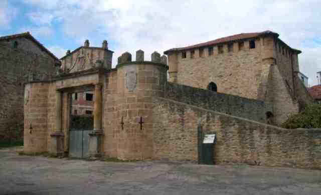 Torre de los Monteros - Destino Castilla y León