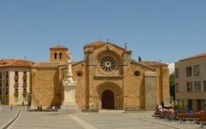 Plaza del Mercado Grande de Ávila - Destino Castilla y León