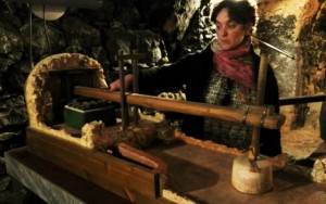 Maqueta funcional de una prensa tradicional de vino - Destino Castilla y León