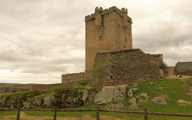 Fortaleza de San Felices de los Gallegos - Destino Castilla y León