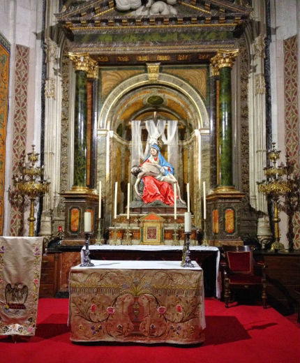 Capilla de la Piedad de la Catedral de Salamanca - Imagen de Guías de Salamanca