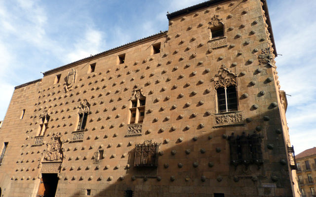 Casa de las Conchas de Salamanca - Destino Castilla y León