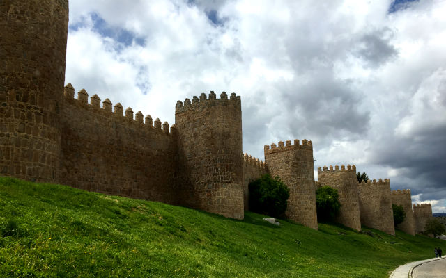 Murallas de Ávila, unas de las mejor conservadas del mundo - Destino Castilla y León