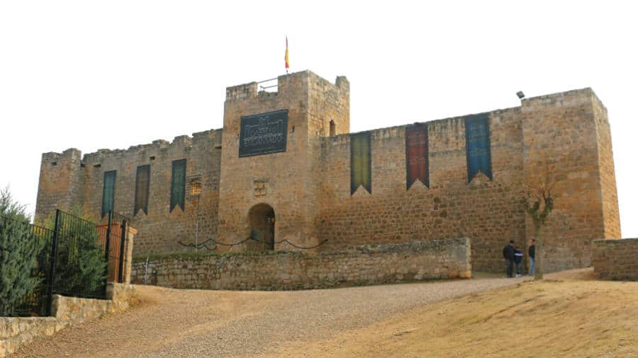 El Castillo Encantado de Trigueros del Valle - Destino Castilla y León