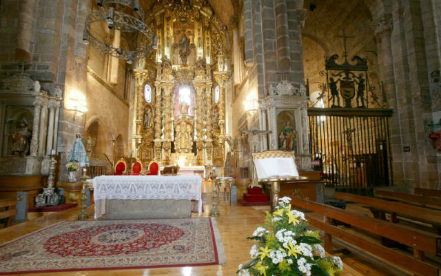 Detalles interiores de la Iglesia de San Pedro - Imagen de BlancaTeGuíaenÁvila