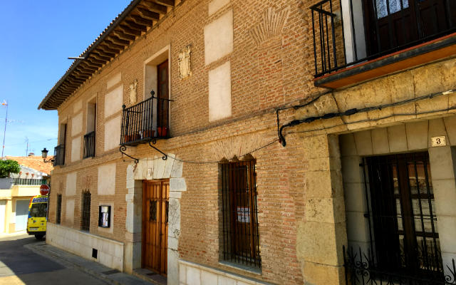 Casón de los Calderones de Mayorga - Destino Castilla y León