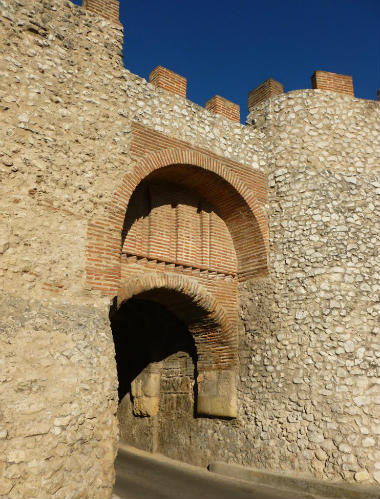 Puerta del Arco de la Villa - Imagen de libanez