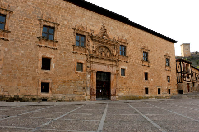Palacio de los Condes de Miranda - Destino Castilla y León