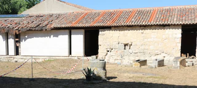 Antiguo hospital de peregrinos junto al claustro del desaparecido monasterio de Wamba - Destino Castilla y León