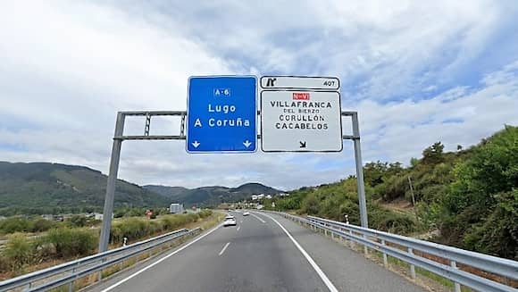 Salida de la autopista hacia Villafranca del Bierzo - Destino Castilla y León
