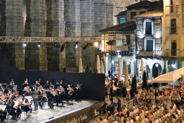 Concierto de la Orquesta Sinfónica de Castilla y León en Segovia - Imagen de ElAdelantado