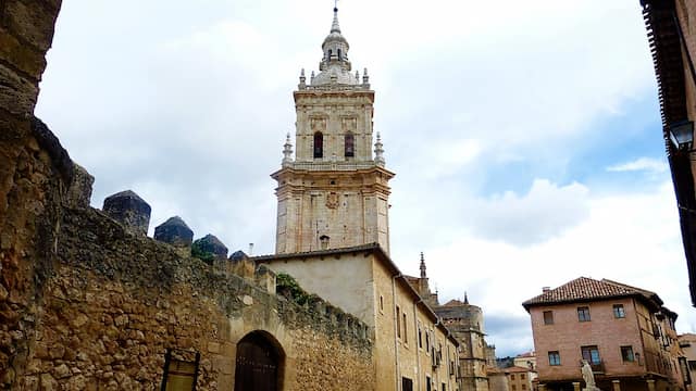 Torre campanario de la Catedral de El Burgo de Osma - Destino Castilla y León