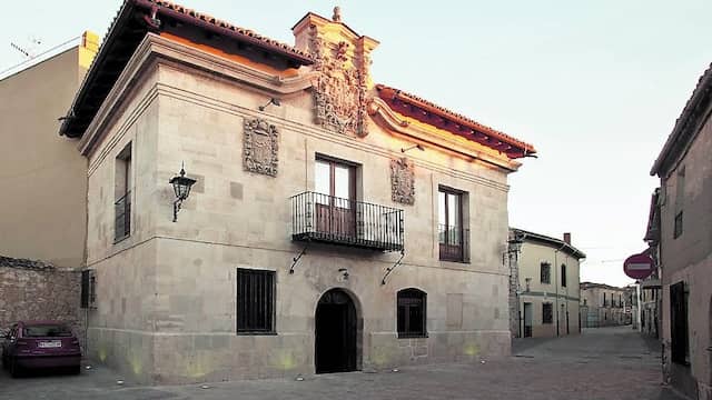 Palacio de los Vizcondes de Valoria la Buena - Imagen del hotel