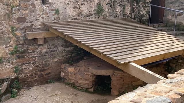 Zona de labores descubierto tras excavar entre los castillos viejos - Destino Castilla y León