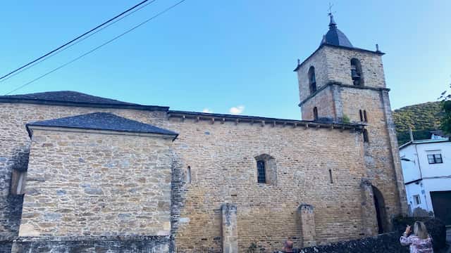 Iglesia de San Esteban de Corullón - Destino Castilla y León