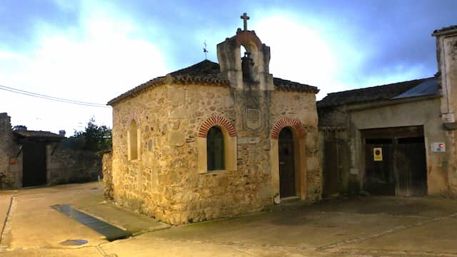 Ermita del Rosario de San Felices de los Gallegos - Destino Castilla y León