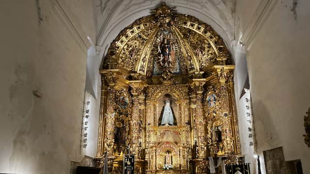 Interior de la Iglesia de Santa María de Mediavilla - Destino Castilla y León