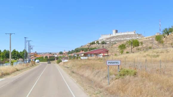 Llegando a Peñafiel por carretera - Destino Castilla y León