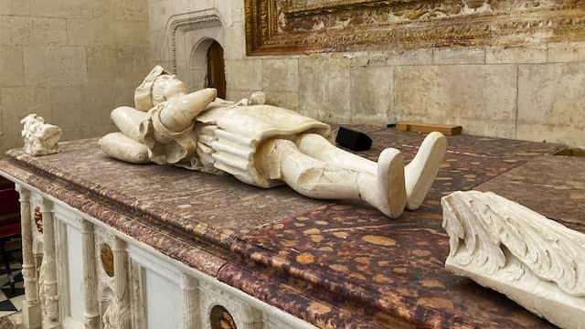 Restos del sepulcro plateresco de Don Juan Manuel de Villena - Destino Castilla y León