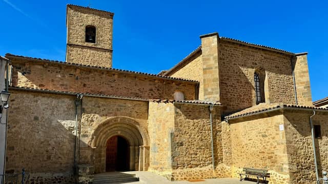 Iglesia de Santa María de la Peña - Destino Castilla y León
