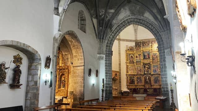 Interior de la Iglesia de San Miguel - Destino Castilla y León