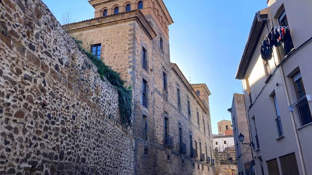 Palacio de los Castejón desde el Barrio Árabe de Ágreda - Destino Castilla y León
