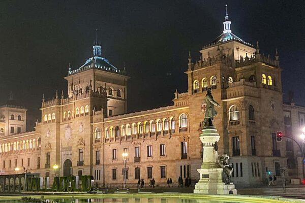 Ruta nocturna por Valladolid - Destino Castilla y León