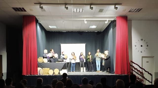 Escenario del Salón Multiusos de San Miguel del Pino - Imagen del Ayto. de San Miguel