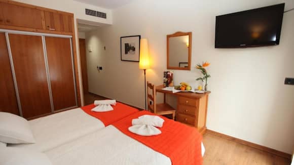 Habitación doble en el Hotel La Bodega - Imagen del hotel