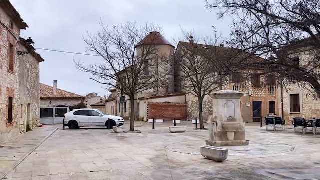 Plaza Mayor de Haza - Destino Castilla y León