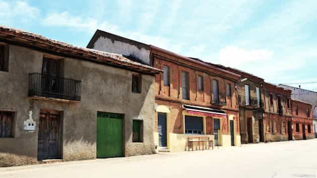 Casas de Santibáñez de Tera - Imagen de Pueblos y Lugares