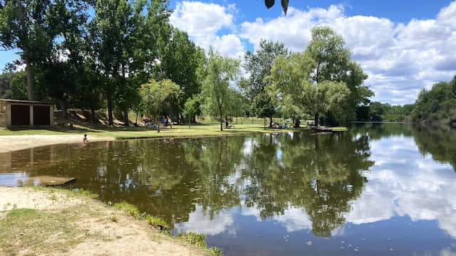 Playa fluvial del Tera La Tablada - Destino Castilla y León