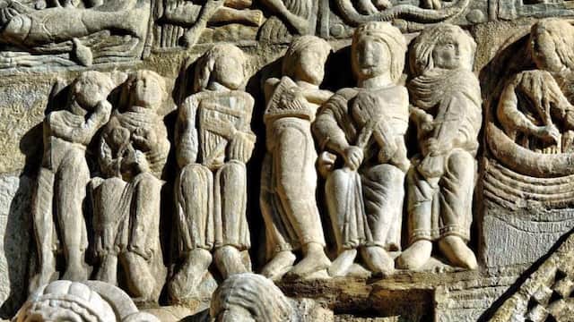Detalle del dintel de San Isidoro de León - Destino Castilla y León
