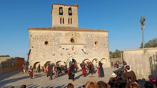 Recreación de la guerra entre Pedro I y Enrique IV en San Miguel del Pino - Imagen de El Norte de Castilla