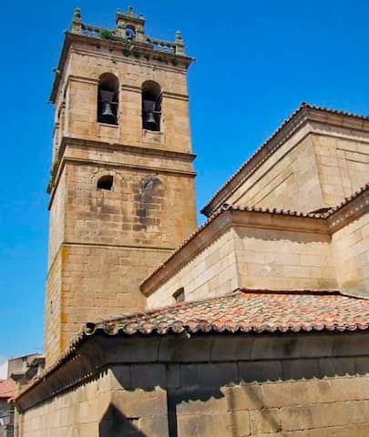 Torre campanario de la Iglesia de Nuestra Señora de la Asunción - Imagen del Ayto. de Fermoselle