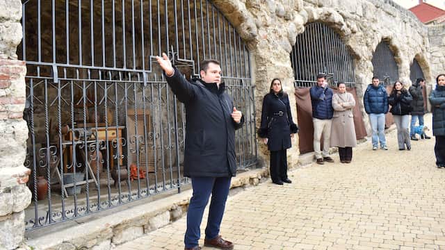 Inauguración del espacio museizado en los arcos de la Iglesia de Santiago Apóstol