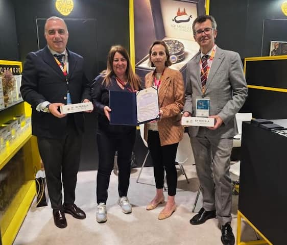 Entrega del sello oficial de IGP - Imagen de Morcilla de Burgos IGP