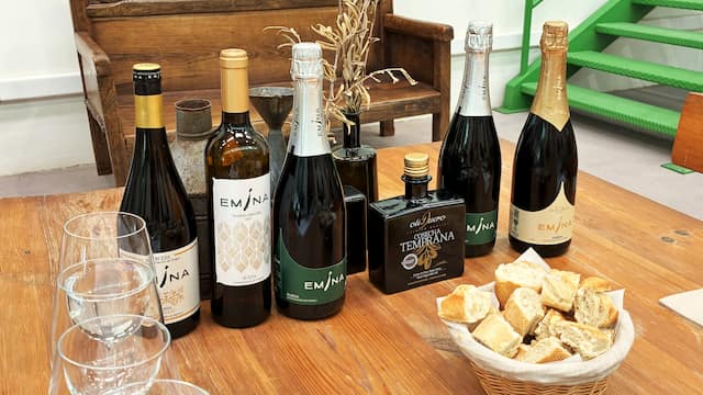 Preparados para una degustación de productos de Bodegas Emina - Destino Castilla y León