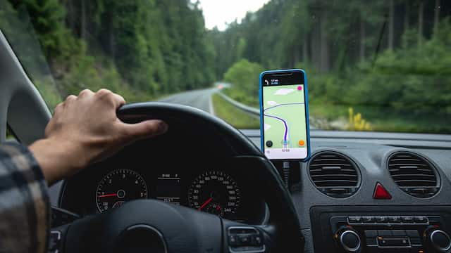 Navegador en el móvil - Imagen de SwipCar