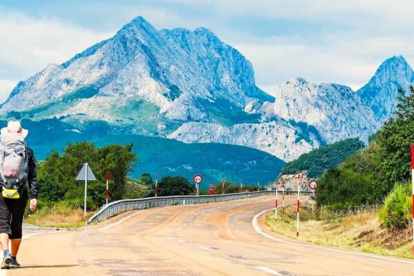 Qué llevar en tu móvil en una ruta por Castilla y León - Imagen de Hoteles.com